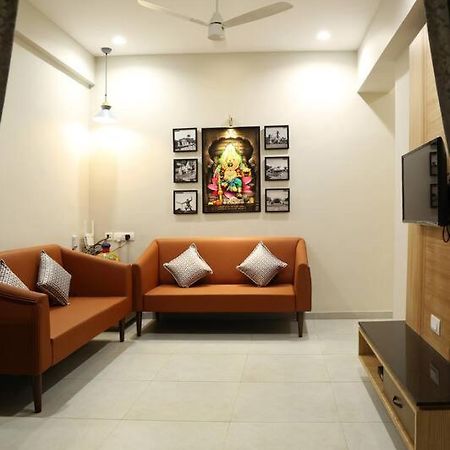 'Sumadhu Homes 301 ' Kolhapur Bagian luar foto