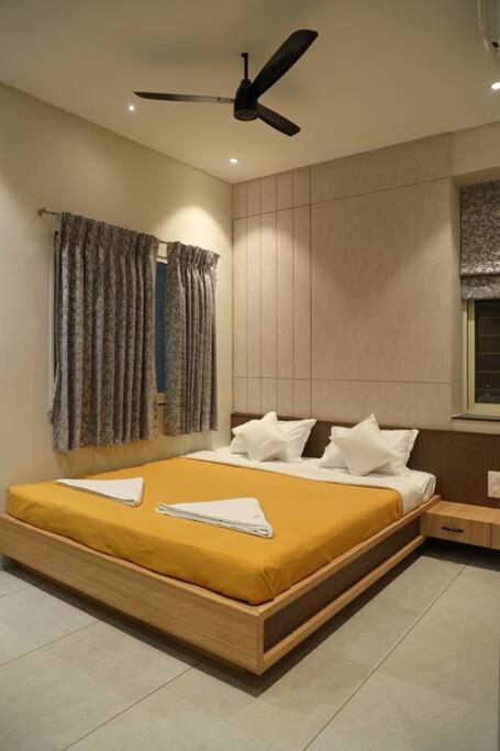'Sumadhu Homes 301 ' Kolhapur Bagian luar foto