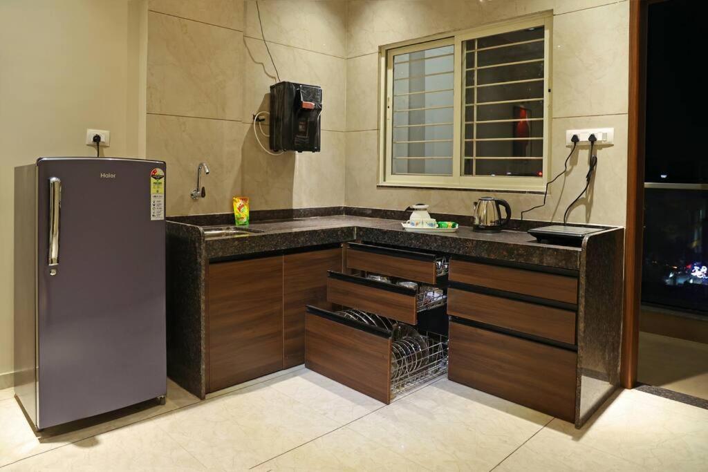 'Sumadhu Homes 301 ' Kolhapur Bagian luar foto
